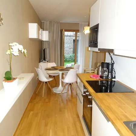 Apartment Medvedin 106 *